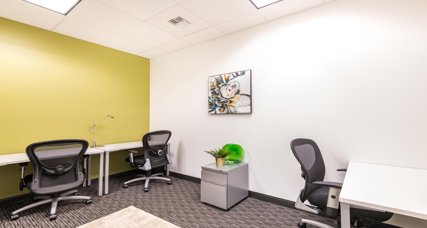 Business center Cush Plaza Rent office Cush Plaza — photo 3