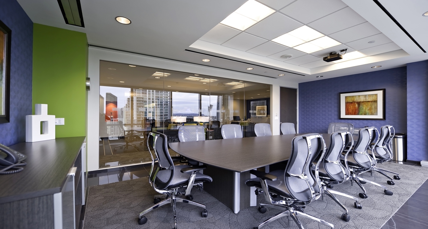 Centro de negocios Diamondview Tower Rent office Diamondview Tower — photo 7