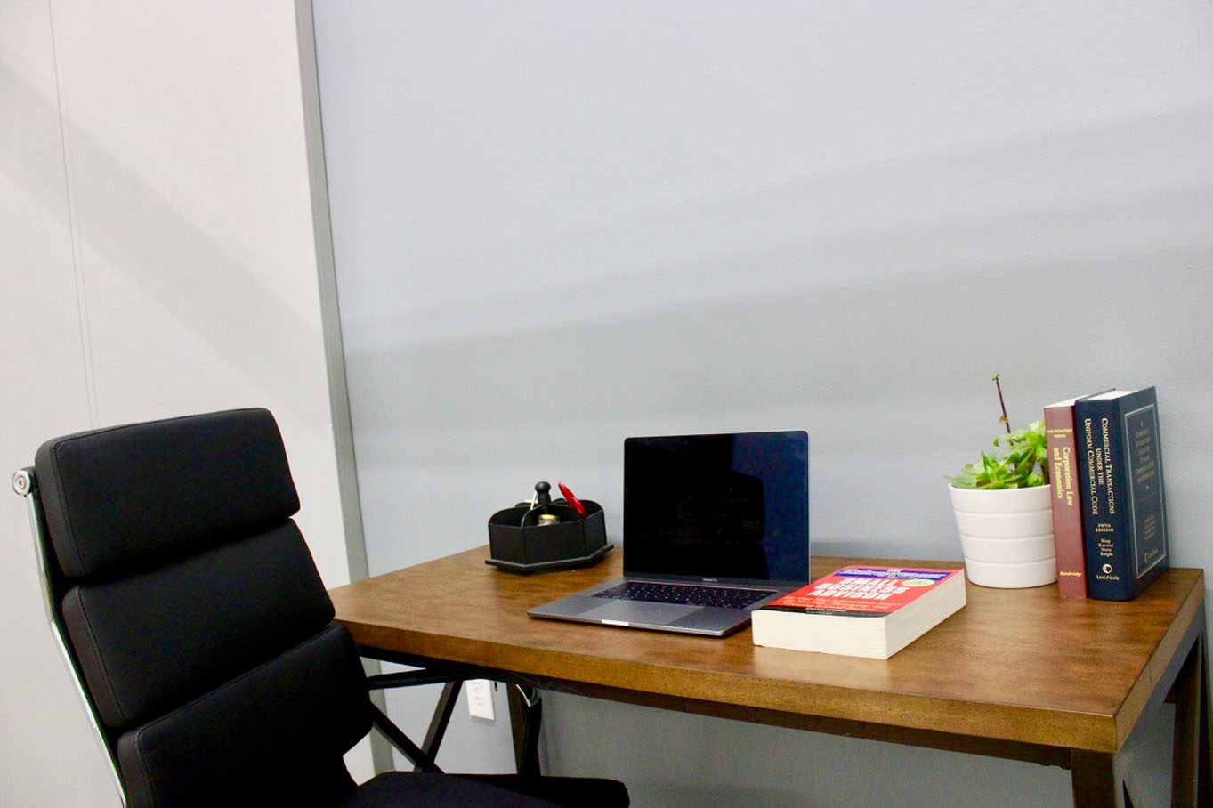 Business centrum 6785 Imperial Avenue Rent office 6785 Imperial Avenue — photo 6