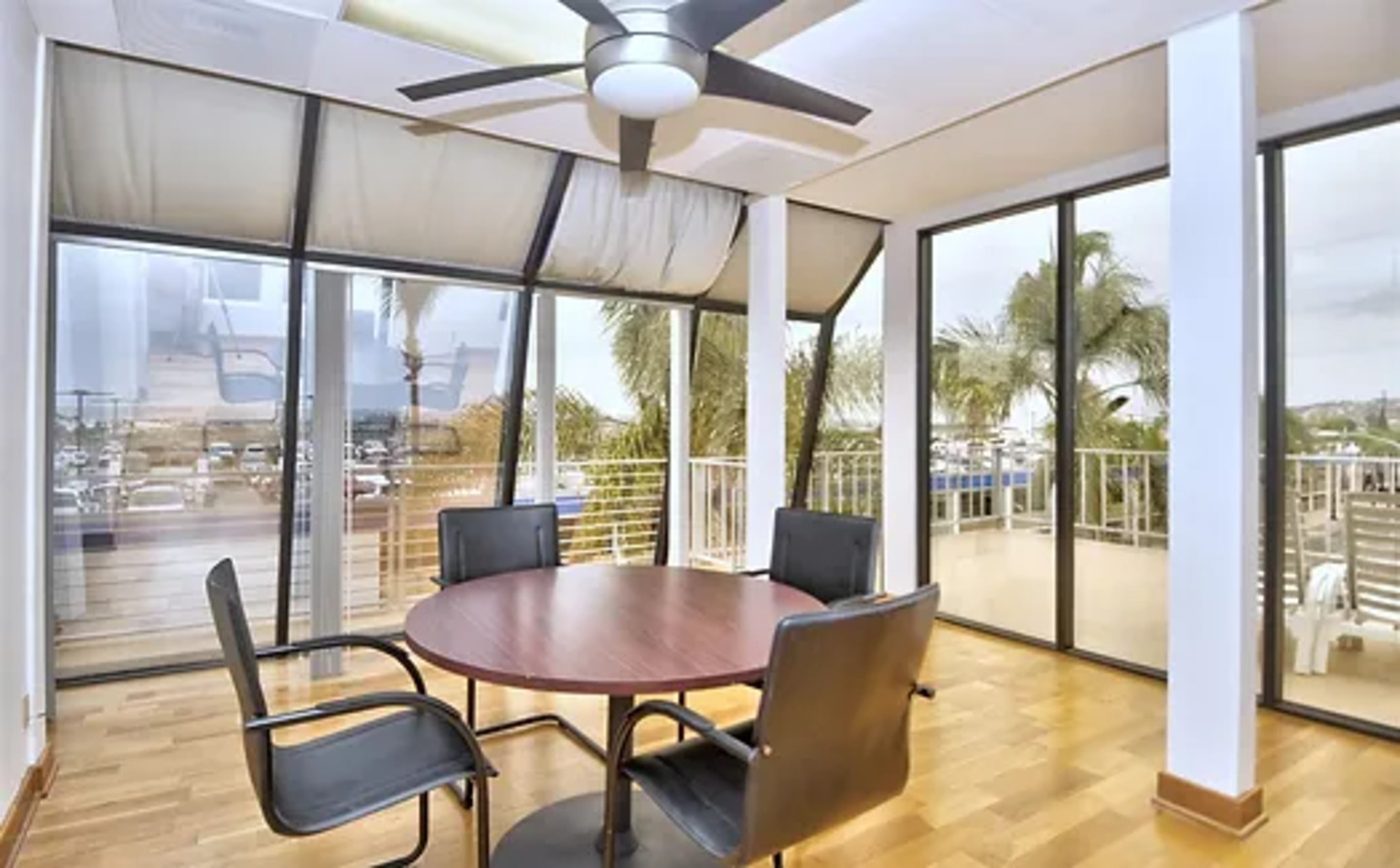 Business center 1050 Kettner Boulevard Rent office 1050 Kettner Boulevard — photo 3