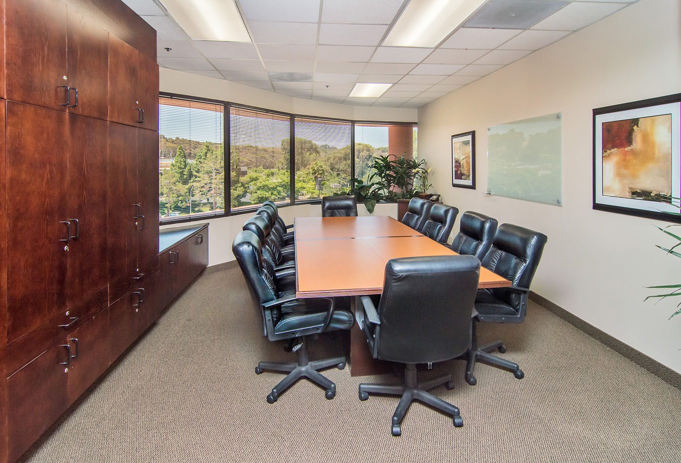 Businesscenter 11440 West Bernardo Court Rent office 11440 West Bernardo Court — photo 3
