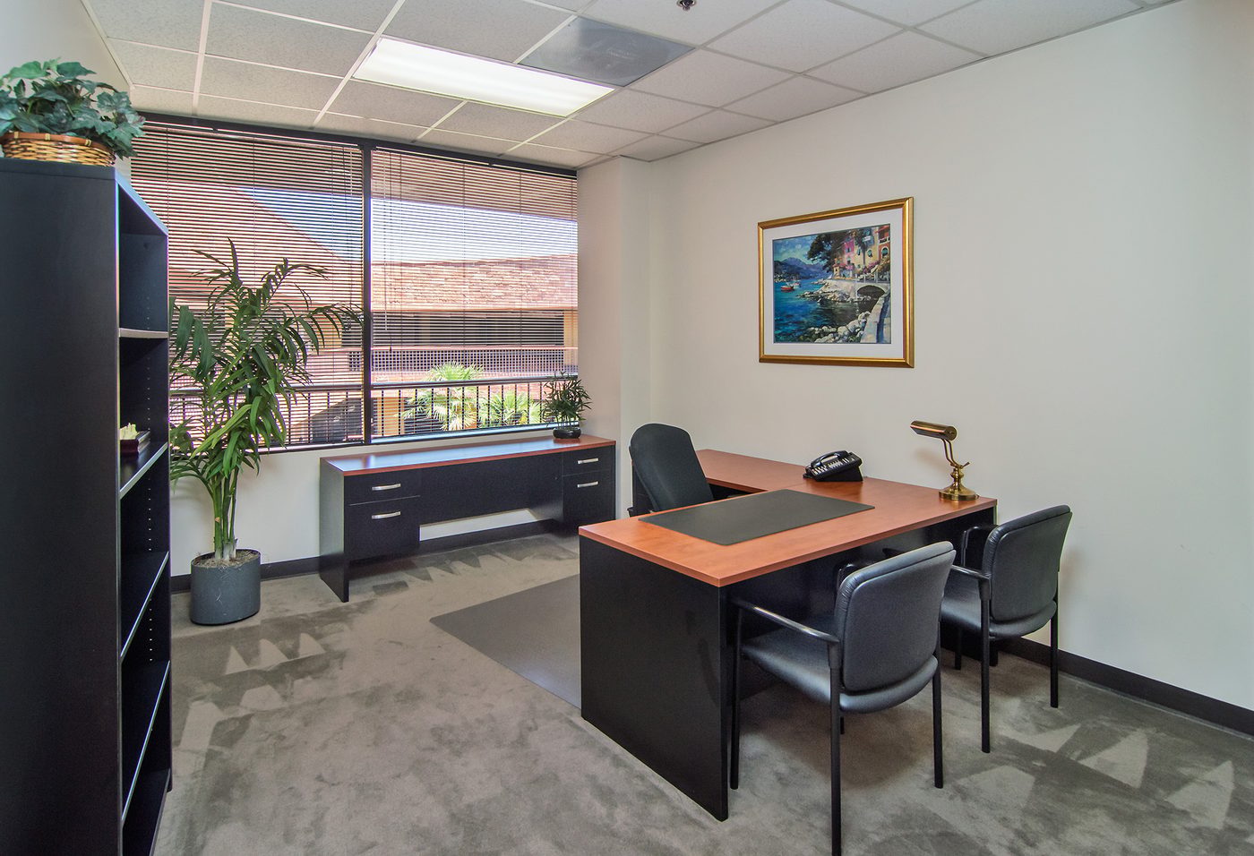Businesscenter 11440 West Bernardo Court Rent office 11440 West Bernardo Court — photo 5