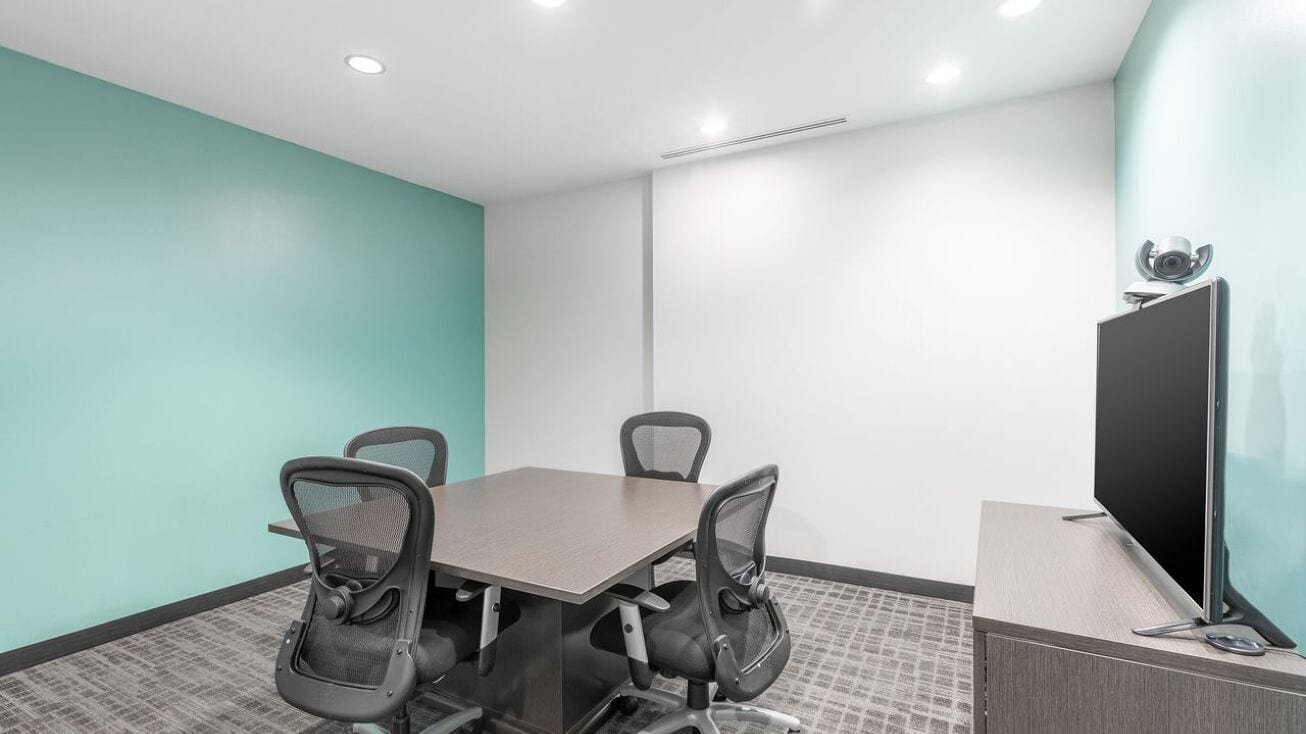 Επιχειρηματικό κέντρο 333 H Street Rent office 333 H Street — photo 2