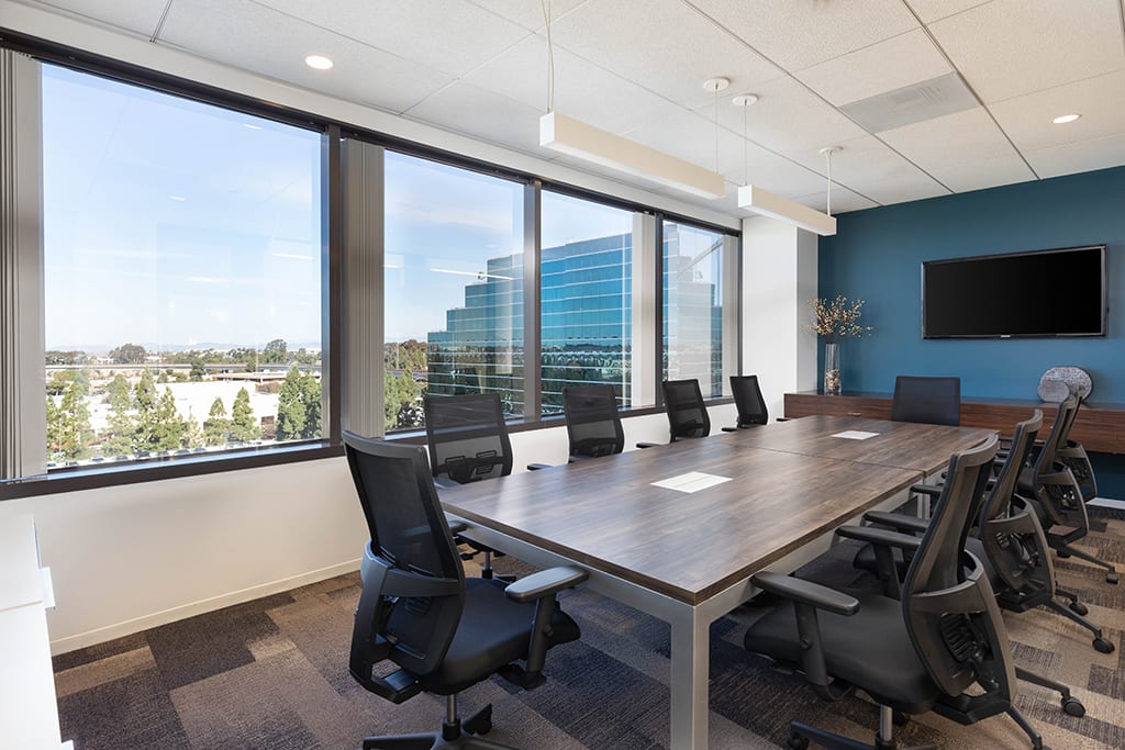 बिज़नेस सेंटर 4225 Executive Square Rent office 4225 Executive Square — photo 8